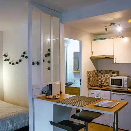 Grand Neuf Parking Privatif 3 Minutes Gare Au Calme Apartment