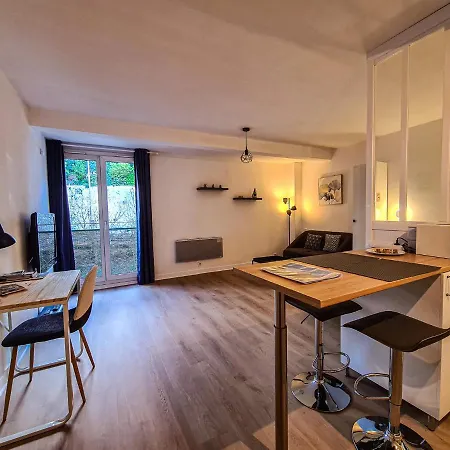 Apartment Grand Neuf Parking Privatif 3 Minutes Gare Au Calme Poitiers