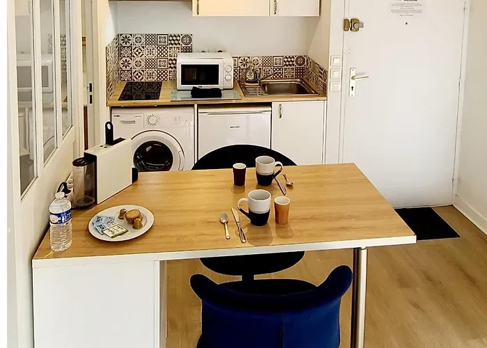 Grand Neuf Parking Privatif 3 Minutes Gare Au Calme Apartman *